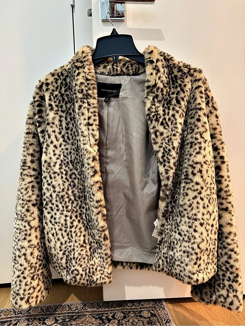 Banana Republic Leopard Print Faux Fur Jacket Size Medium